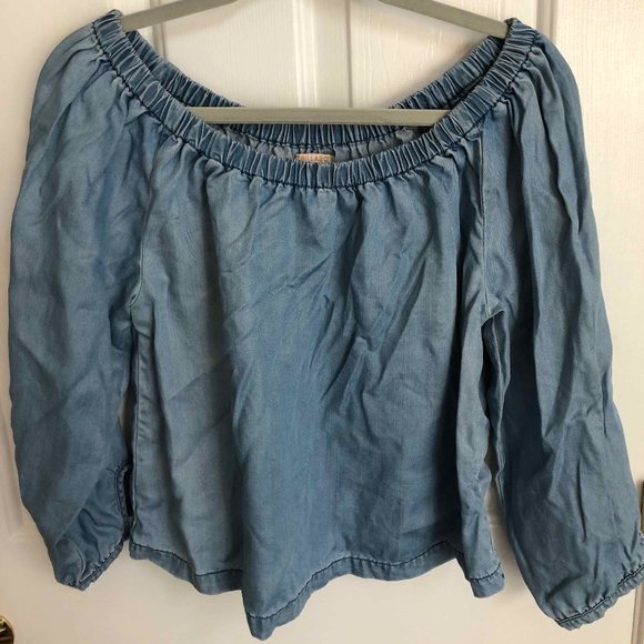 Billabong off shoulder denim shirt, size medium - Picture 1 of 4
